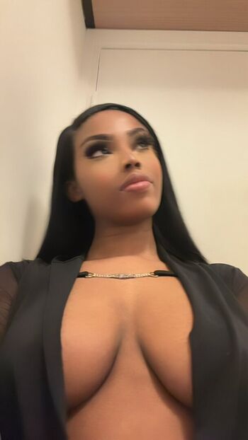Full leaked Playmaate private onlyfans photo