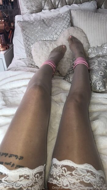 playmatestaceycarlaa