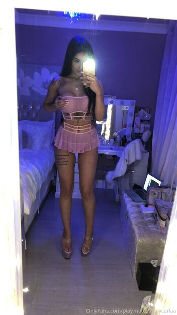 playmatestaceycarlaa