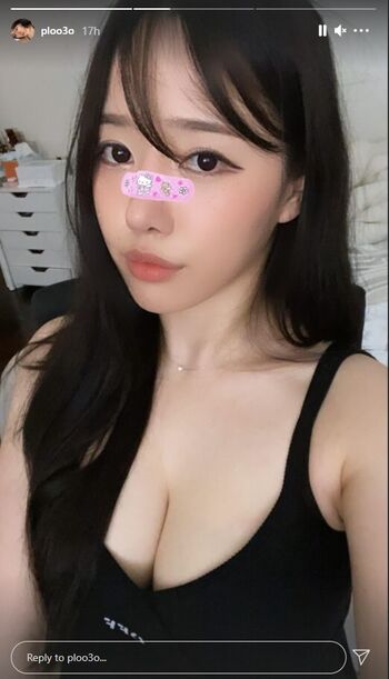 Full leaked Ploo private onlyfans photo