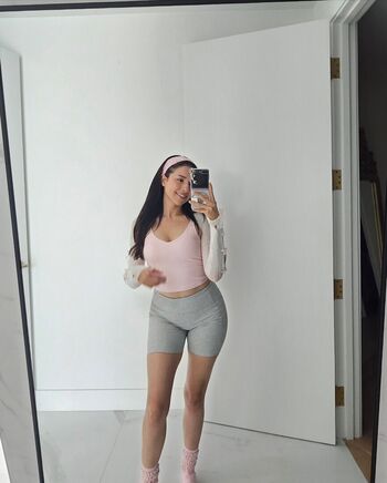 Full leaked Pokimanelol private onlyfans photo