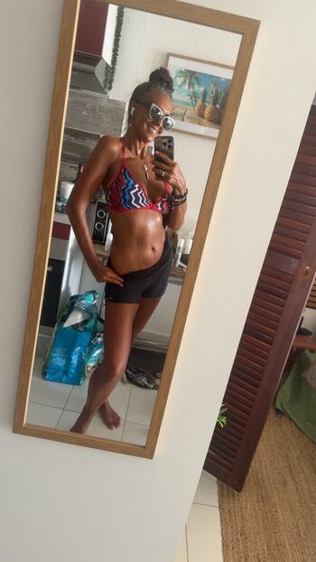 Full leaked Politicians female private onlyfans photo