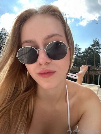 Full leaked Pollyagata private onlyfans photo