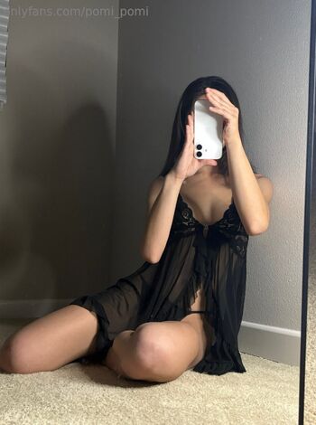 Full leaked Pomi pomi page private onlyfans photo