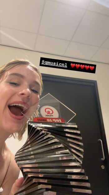 Full leaked Pommelien thijs page private onlyfans photo