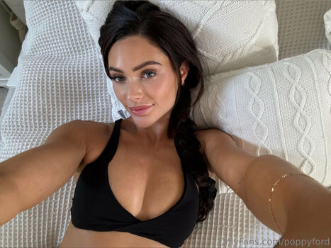 Full leaked Poppy ford page private onlyfans photo