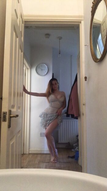 Full leaked Poppy seedbaby private onlyfans photo