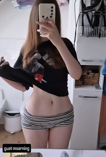 Full leaked Porcelainkitty private onlyfans photo