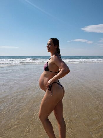Pregnant Celebs