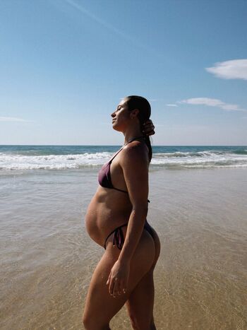 Full leaked Pregnant celebs page private onlyfans photo