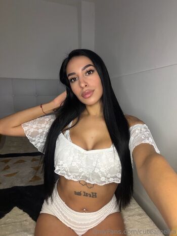Full leaked Prettyamelka private onlyfans photo