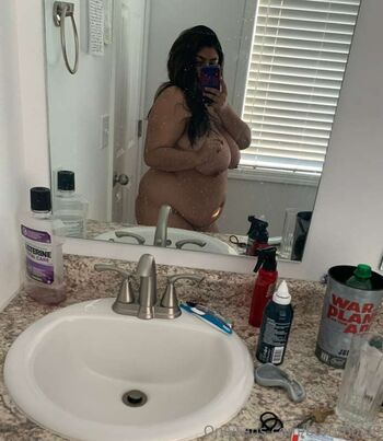 Full leaked Prettypeachangel private onlyfans photo