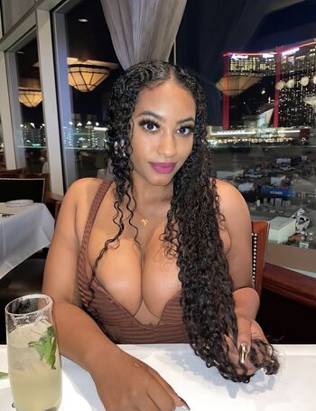 Full leaked Princess asha private onlyfans photo