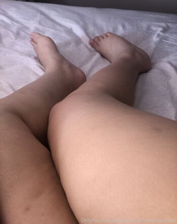 Full leaked Princessofhandsandfeet private onlyfans photo