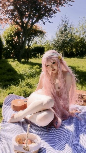 Full leaked Pupuwaifu private onlyfans photo