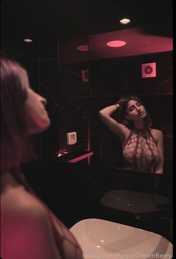 Full leaked Purplecreamberry private onlyfans photo