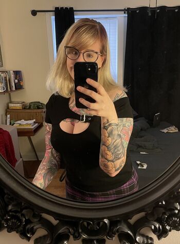 Full leaked Pushinguproses private onlyfans photo