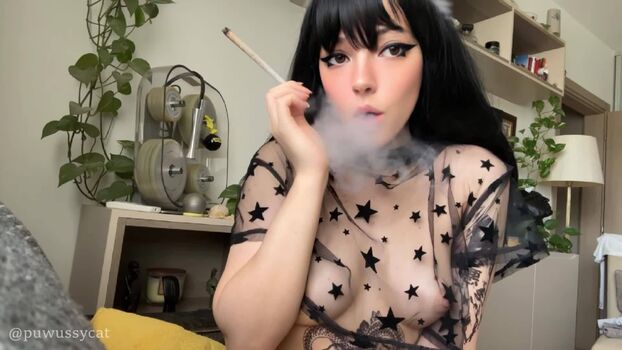 Full leaked Puwussycat private onlyfans photo
