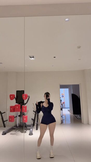 Full leaked Qiaoniutt private onlyfans photo