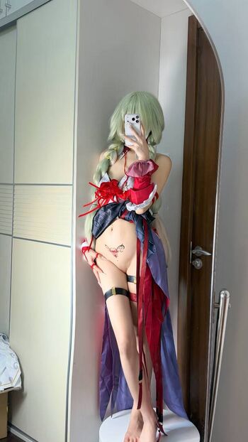 Full leaked Qinger yaa private onlyfans photo