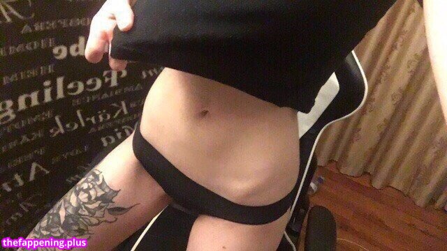 gtfobae / qqtati Foto OnlyFans Nuda #2
