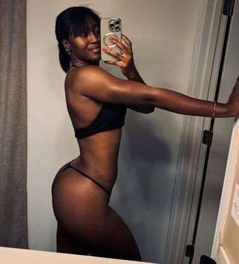 Full leaked Queen aminata private onlyfans photo