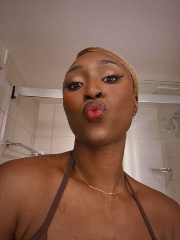 Full leaked Queen aminata private onlyfans photo