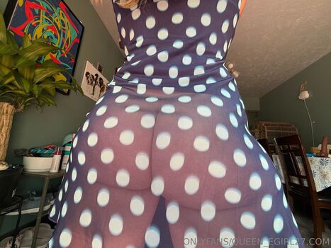 Full leaked Queen d  page private onlyfans photo