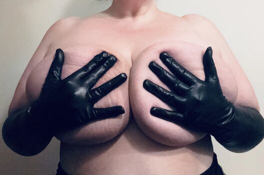Full leaked Queen dee x private onlyfans photo