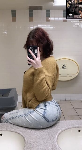 Full leaked Queenemeraldrose page private onlyfans photo