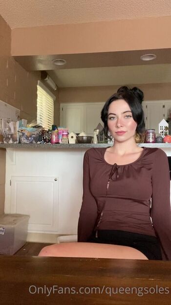 Full leaked Queengsoles private onlyfans photo