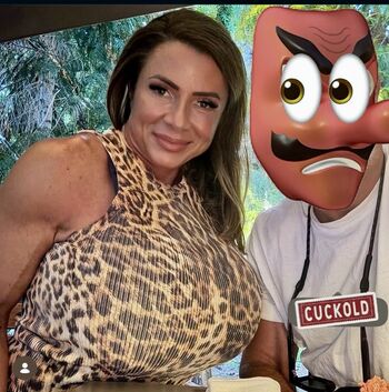 Full leaked Queenmuscleboobs private onlyfans photo