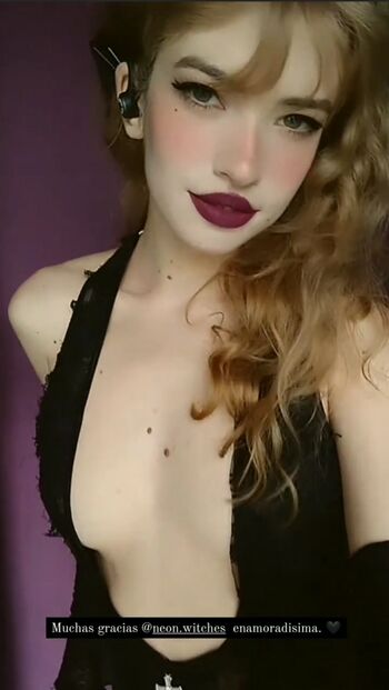 Full leaked Quimeraax private onlyfans photo