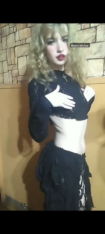 Full leaked Quimeraax private onlyfans photo