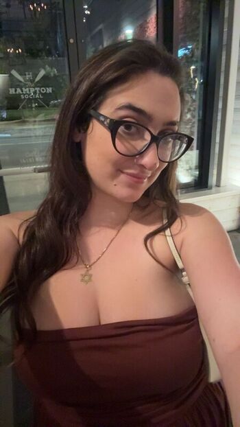 qveenjulia