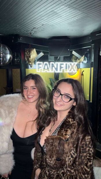 Full leaked Qveenjulia private onlyfans photo