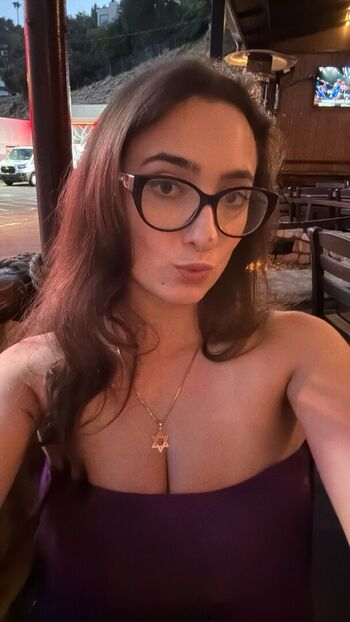 qveenjulia
