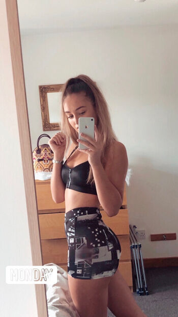 Full leaked Rsielewis private onlyfans photo