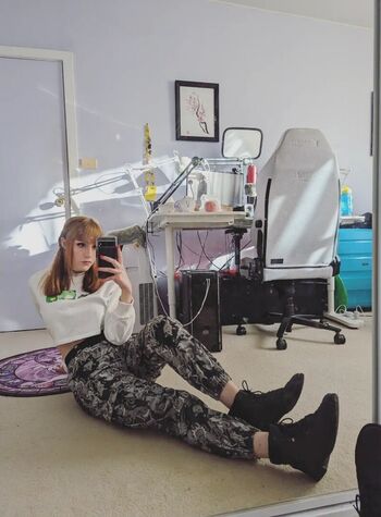 Full leaked Raeraesenpai private onlyfans photo
