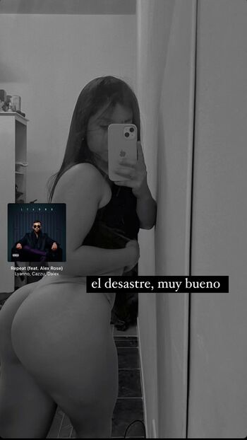 Full leaked Raquelferreyra private onlyfans photo