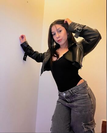 Full leaked Raquelferreyra private onlyfans photo