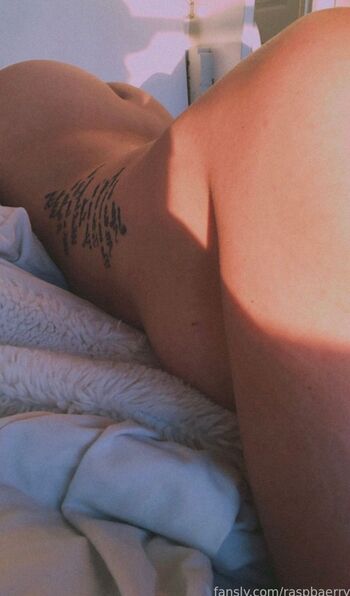 Full leaked Rasbaerry private onlyfans photo