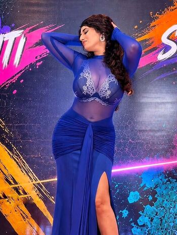 Full leaked Rasha kirmani private onlyfans photo