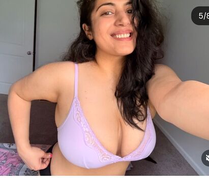 Full leaked Rashmi van private onlyfans photo