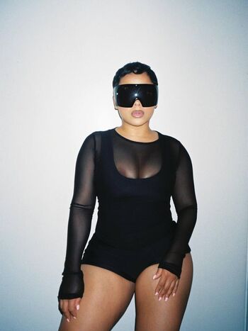 Raven Diaz From Joselines Cabaret