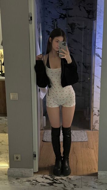 Full leaked Ravilova private onlyfans photo