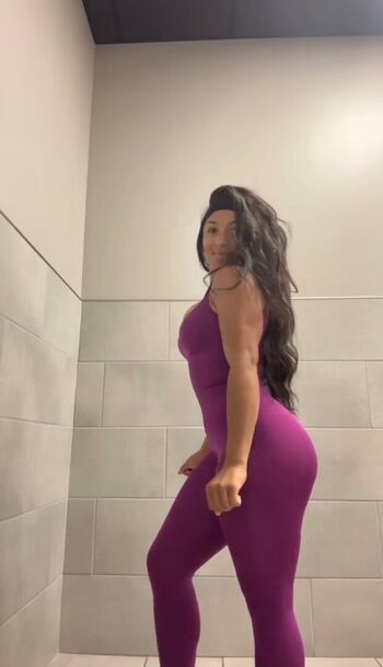Full leaked Realladytarzan private onlyfans photo