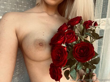 Full leaked Realmiagold private onlyfans photo