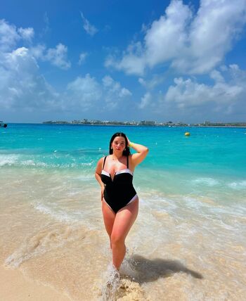 Full leaked Rebecacerono private onlyfans photo