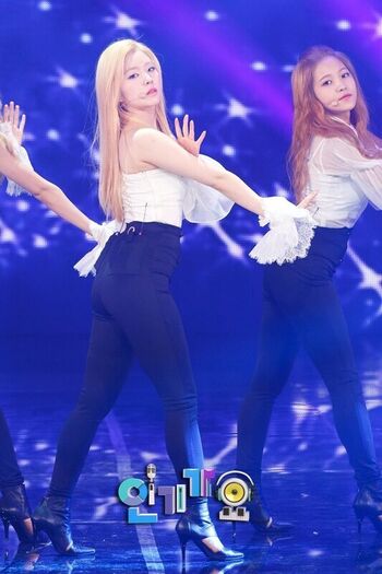 Full leaked Red velvet page private onlyfans photo